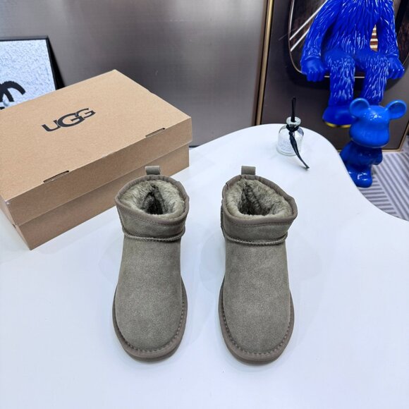 UGG Classic Ultra Mini Boot Antilope Womens Boots - Picture 3 of 6